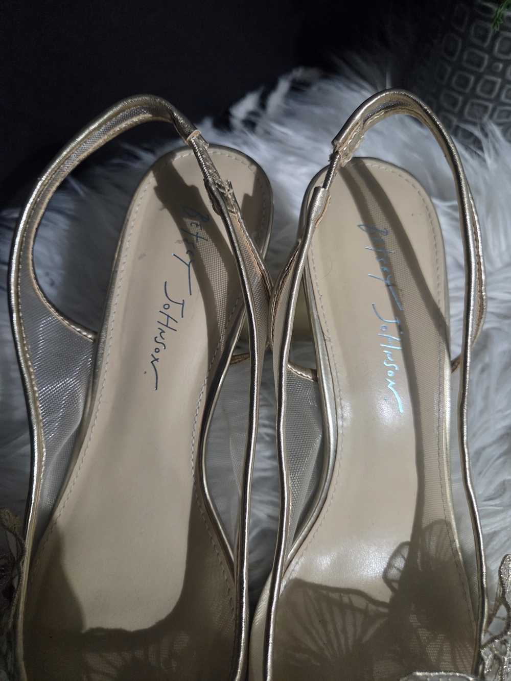 Betsey Johnson Petra Gold Floral Slingback Block Heels. Size 9.5 - Picture 10 of 14